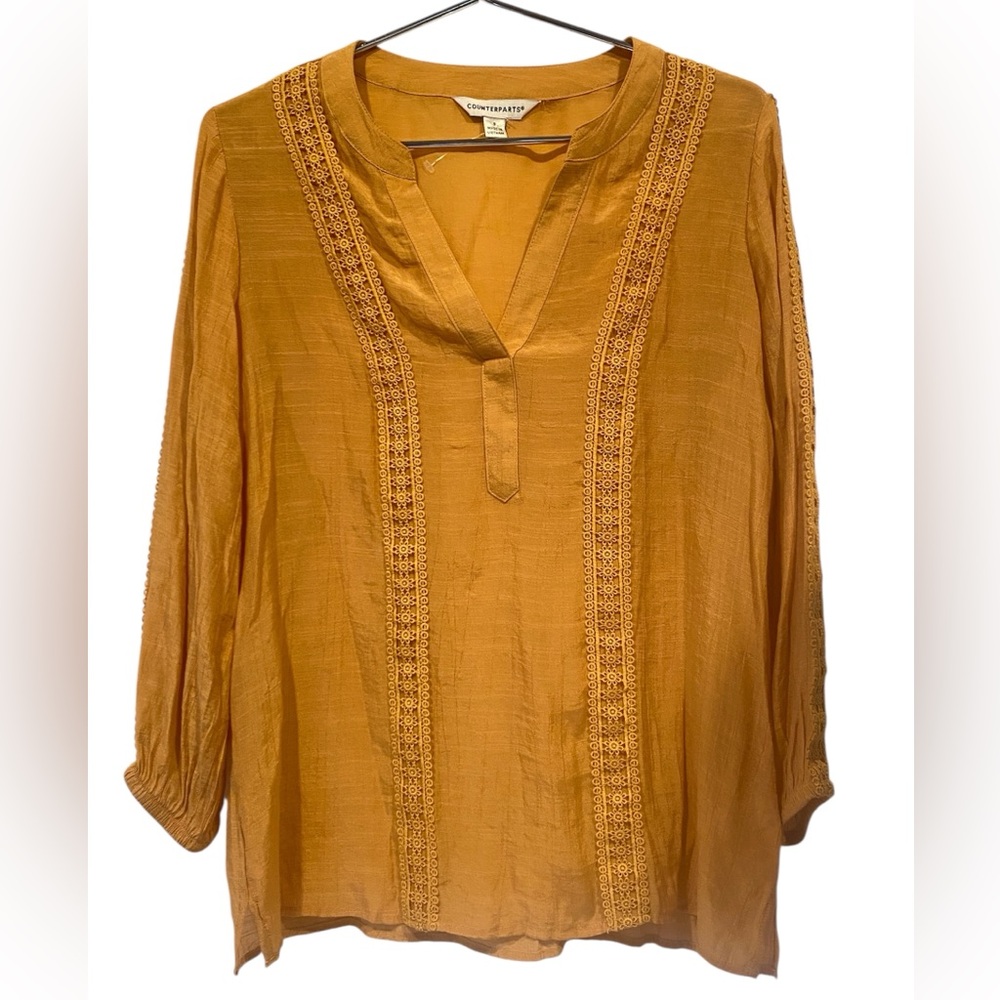 💛 Counterparts Mustard Yellow Tunic with Lace Trim